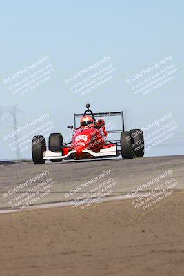 media/Oct-26-2025-CalClub SCCA (Sun) [[8ce1e69566]]/Group 3/Grapevine/